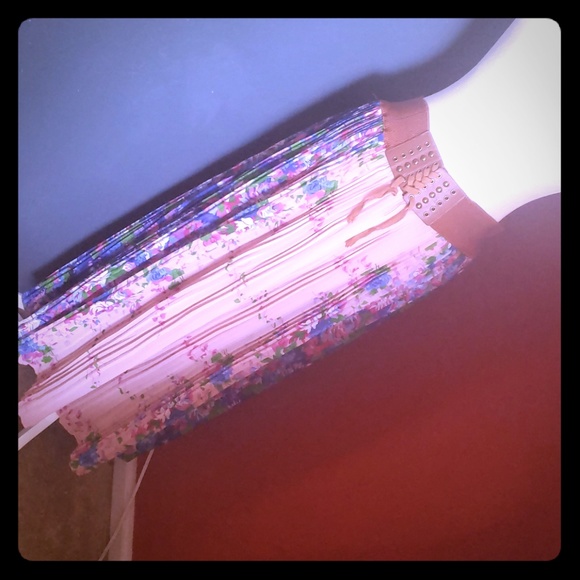 Mint Green Dresses & Skirts - Pleated flower skirt 🎂